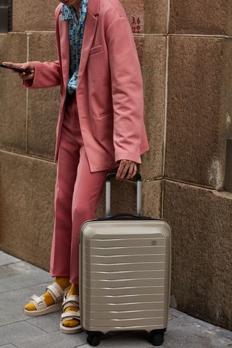 Чемодан Lightweight Luggage S, бежевый Чемодан Lightweight Luggage S, бежевый