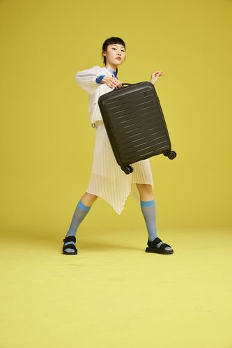 Чемодан Lightweight Luggage S, черный Чемодан Lightweight Luggage S, черный