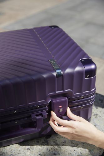 Чемодан Aluminum Frame PC Luggage V1, фиолетовый Чемодан Aluminum Frame PC Luggage V1, фиолетовый
