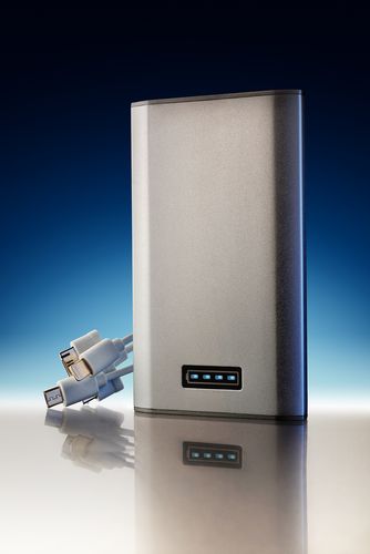 Внешний аккумулятор Uniscend Slim 5300 мАч, серебристый Внешний аккумулятор Uniscend Slim 5300 мАч, серебристый