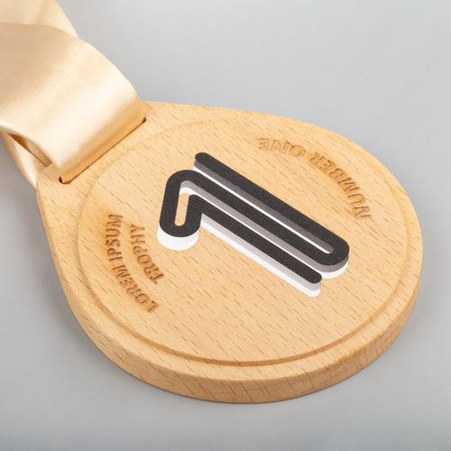 Медаль Legenda, треугольник