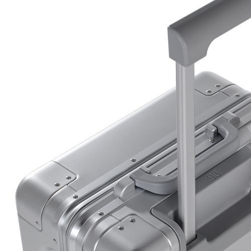 Чемодан Metal Luggage, серебристый Чемодан Metal Luggage, серебристый