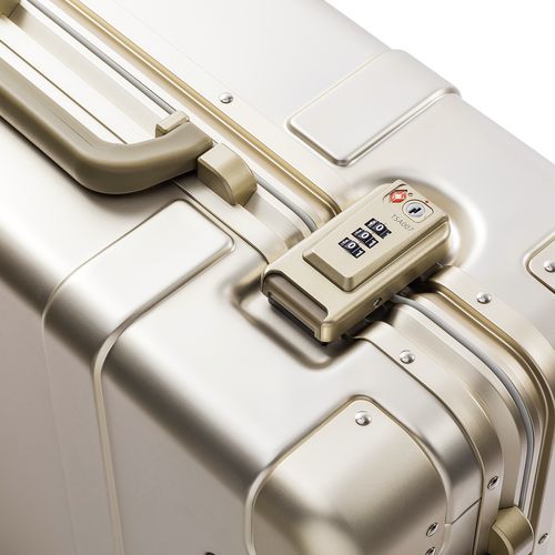 Чемодан Metal Luggage, золотистый Чемодан Metal Luggage, золотистый