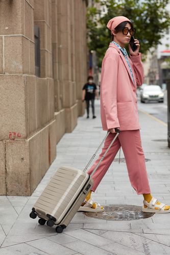 Чемодан Lightweight Luggage S, бежевый Чемодан Lightweight Luggage S, бежевый