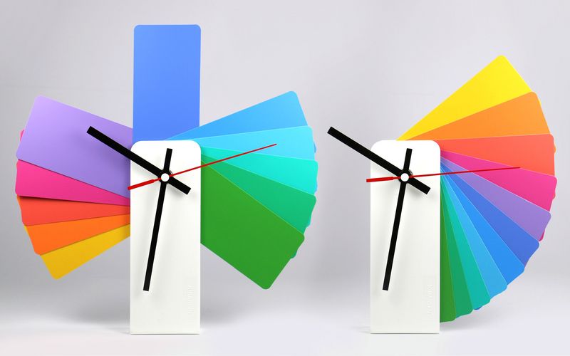 Часы настенные Transformer Clock. White & Multicolor Часы настенные Transformer Clock. White & Multicolor