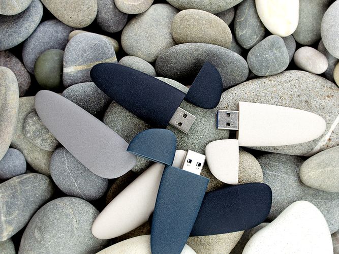 Флешка Pebble Type-C, USB 3.0, черная, 32 Гб Флешка Pebble Type-C, USB 3.0, черная, 32 Гб