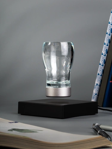 Левитирующий стакан Leviglass Левитирующий стакан Leviglass