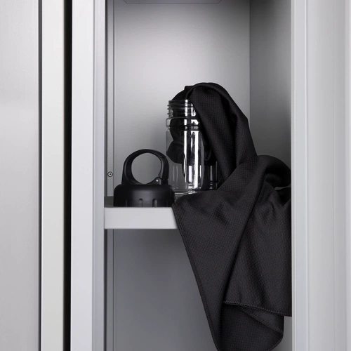 Охлаждающее полотенце Frio Mio в бутылке, черное Охлаждающее полотенце Frio Mio в бутылке, черное