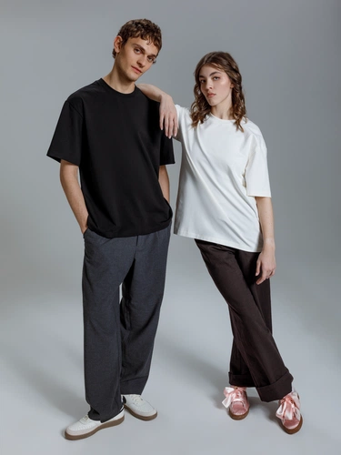 Футболка оверсайз Kangas, черная Футболка оверсайз Kangas, черная