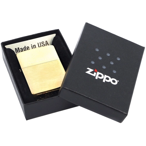 Зажигалка Zippo Classic Brushed, золотистая Зажигалка Zippo Classic Brushed, золотистая