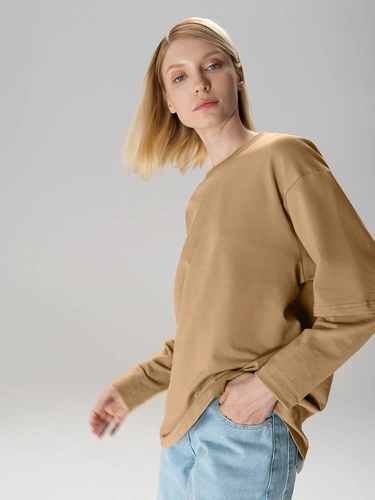 Футболка оверсайз с двойным рукавом Kosmos, бежевая Футболка оверсайз с двойным рукавом Kosmos, бежевая