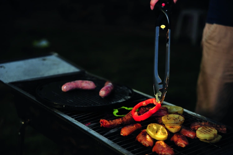 Щипцы для барбекю BBQ Light Щипцы для барбекю BBQ Light