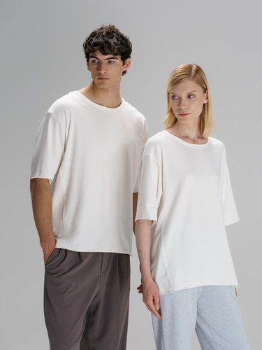 Футболка оверсайз унисекс Vozduh, молочно-белая Футболка оверсайз унисекс Vozduh, молочно-белая