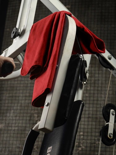 Спортивное полотенце Vigo Small, красное Спортивное полотенце Vigo Small, красное