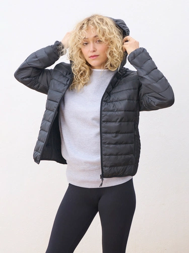 Куртка с капюшоном женская Stream Women, темно-синяя Куртка с капюшоном женская Stream Women, темно-синяя