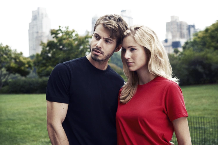 Футболка женская Ladies American T, темно-синяя Футболка женская Ladies American T, темно-синяя