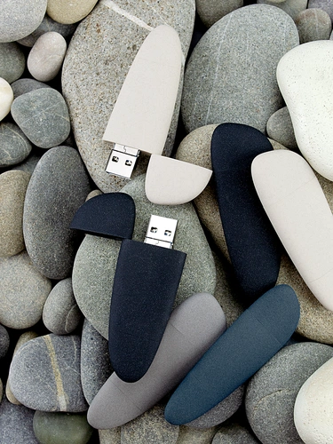 Флешка Pebble Universal, USB 3.0, серая, 64 Гб Флешка Pebble Universal, USB 3.0, серая, 64 Гб