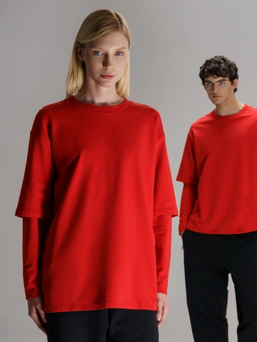 Футболка оверсайз с двойным рукавом Kosmos, красная Футболка оверсайз с двойным рукавом Kosmos, красная