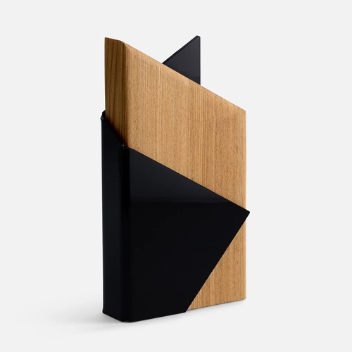 Стела Majestas Стела Majestas