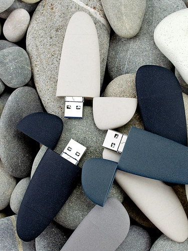 Флешка Pebble Universal, USB 3.0, серая, 64 Гб Флешка Pebble Universal, USB 3.0, серая, 64 Гб