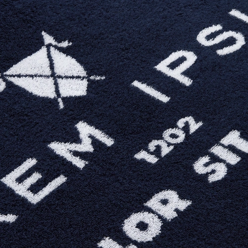 Полотенце на заказ Surpass с пестротканым логотипом, среднее Полотенце на заказ Surpass с пестротканым логотипом, среднее