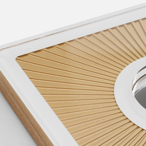Плакетка Beamfinity c 3D-элементами Плакетка Beamfinity c 3D-элементами