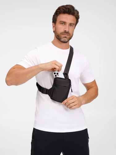 Спортивная кросс-боди сумка UrbanHike, черная Спортивная кросс-боди сумка UrbanHike, черная