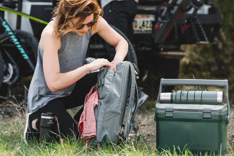 Термос Stanley Classic 1400, темно-зеленый Термос Stanley Classic 1400, темно-зеленый