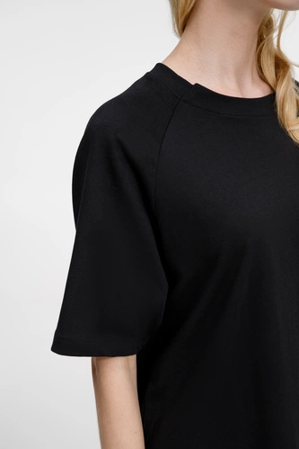 Футболка оверсайз унисекс Avenu, черная Футболка оверсайз унисекс Avenu, черная