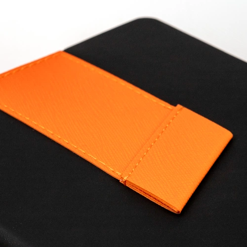 Ежедневник Bookmark, недатированный, черный с оранжевым Ежедневник Bookmark, недатированный, черный с оранжевым