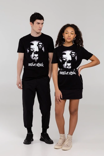 Футболка «Меламед. Massive Attack», черная Футболка «Меламед. Massive Attack», черная