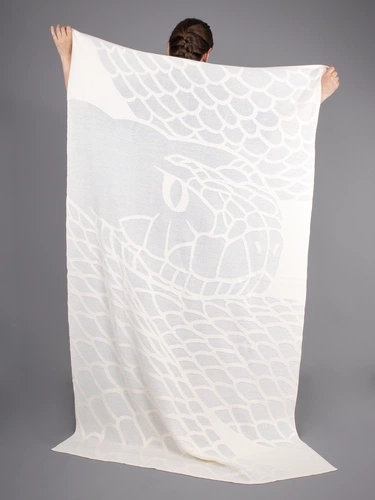 Плед Serpentica, молочный с люрексом Плед Serpentica, молочный с люрексом