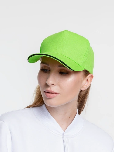 Бейсболка Classic, зеленое яблоко с черным кантом Бейсболка Classic, зеленое яблоко с черным кантом