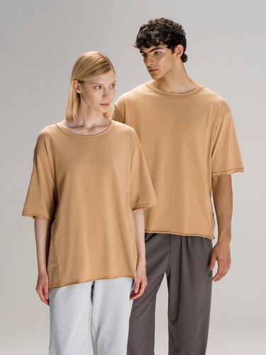 Футболка оверсайз унисекс Vozduh, бежевая Футболка оверсайз унисекс Vozduh, бежевая