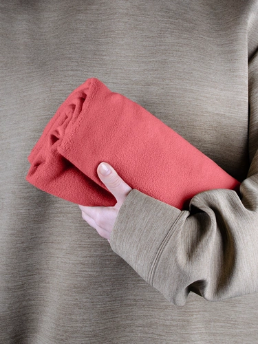 Флисовый плед Warm&Peace, розовый (коралловый) Флисовый плед Warm&Peace, розовый (коралловый)