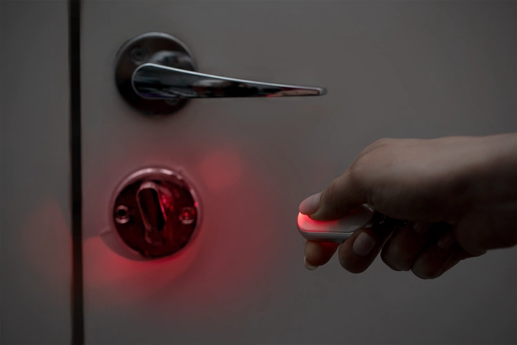 Брелок для поиска ключей Signalet, ver.2, белый Брелок для поиска ключей Signalet, ver.2, белый