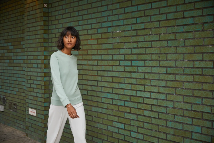 Свитшот женский BNC Inspire (Organic), красный Свитшот женский BNC Inspire (Organic), красный