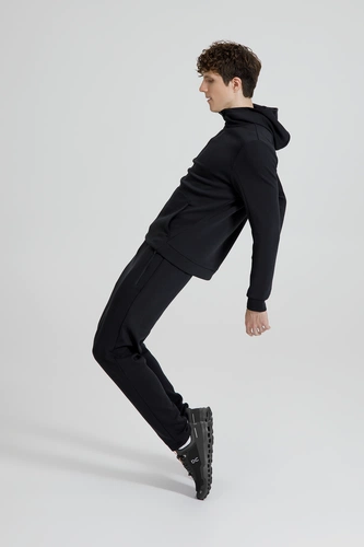 Анорак унисекс Lovi, черный Анорак унисекс Lovi, черный