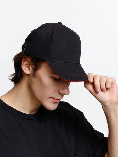 Бейсболка Long Beach, черная с красным Бейсболка Long Beach, черная с красным