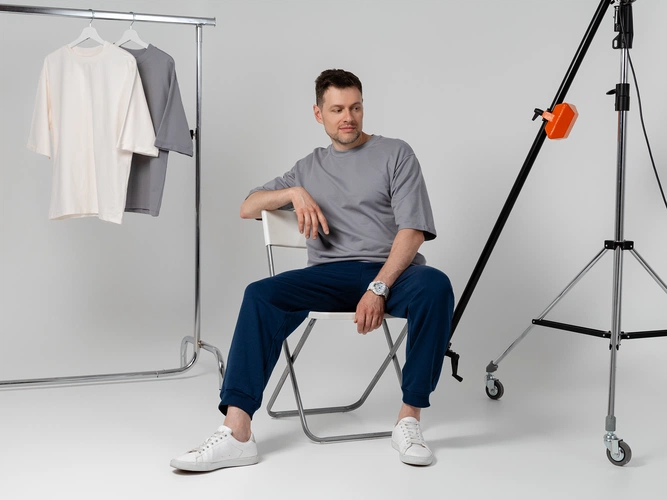 Футболка оверсайз унисекс Kosmos 2.0, светло-серая Футболка оверсайз унисекс Kosmos 2.0, светло-серая