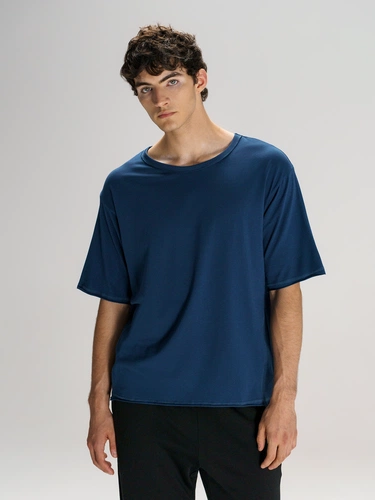 Футболка оверсайз унисекс Vozduh, темно-синяя Футболка оверсайз унисекс Vozduh, темно-синяя