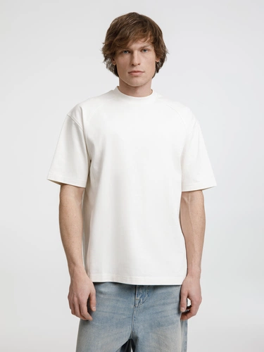 Футболка оверсайз унисекс Sideline, молочно-белая Футболка оверсайз унисекс Sideline, молочно-белая