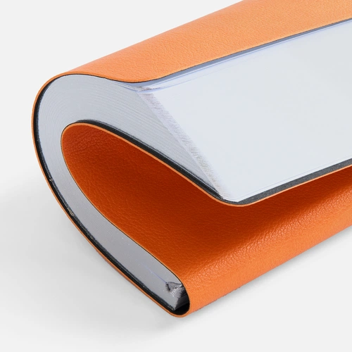 Ежедневник Petrus, недатированный, оранжевый Ежедневник Petrus, недатированный, оранжевый