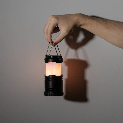 Кемпинговый фонарь с имитацией пламени Lindau Flame, черный Кемпинговый фонарь с имитацией пламени Lindau Flame, черный