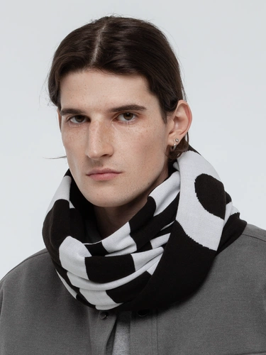 Шарф «Девиантно» Шарф «Девиантно»