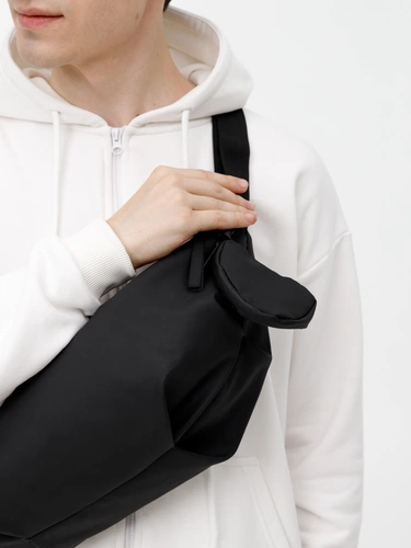 Сумка через плечо Altro, черная Сумка через плечо Altro, черная