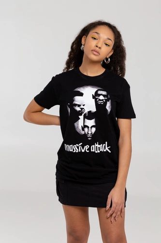 Футболка «Меламед. Massive Attack», черная Футболка «Меламед. Massive Attack», черная