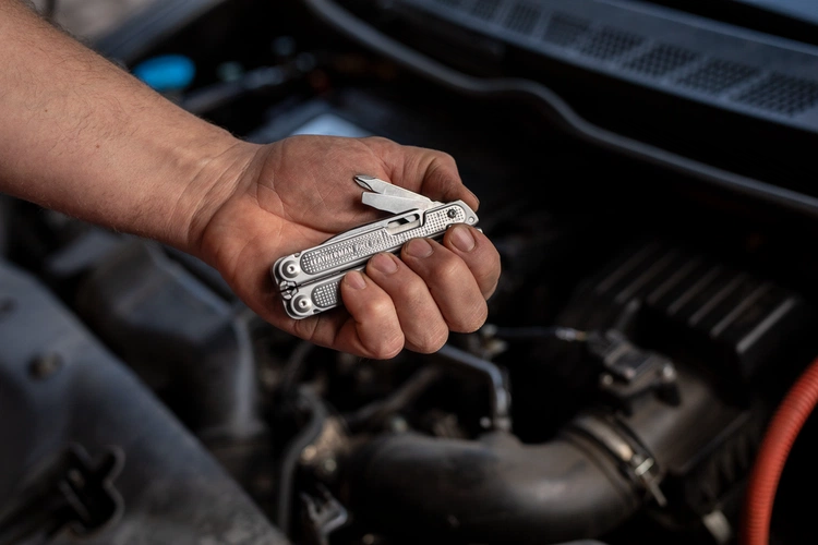 Мультитул Free P4 Мультитул Free P4