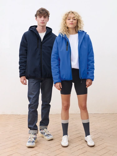 Куртка софтшелл с капюшоном мужская Falcon Men, черная Куртка софтшелл с капюшоном мужская Falcon Men, черная