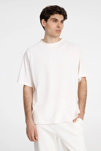 Футболка унисекс оверсайз T2, молочно-белая Футболка унисекс оверсайз T2, молочно-белая